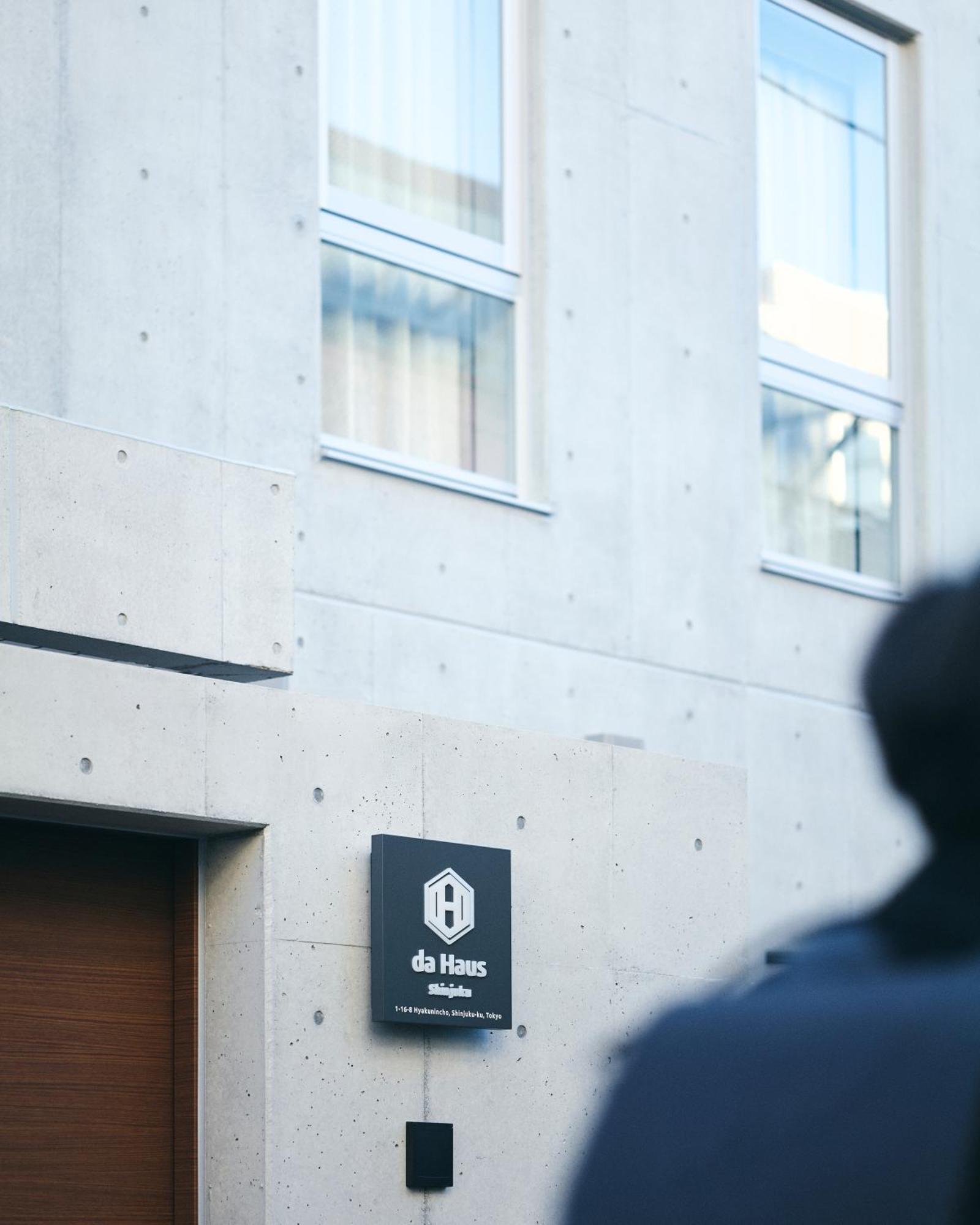 Отель Da Haus Shinjuku Токио Экстерьер фото